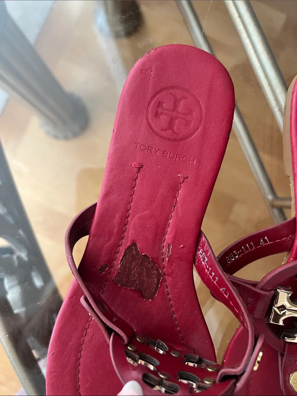 Tory Burch Berry Red Leather Logo Thong Sandals fair condition see all photos